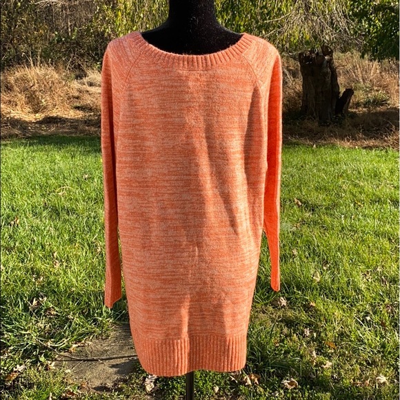 👏SOLD👏Lauren Conrad Women’s Winter Sweater Sz 1X - Picture 2 of 8
